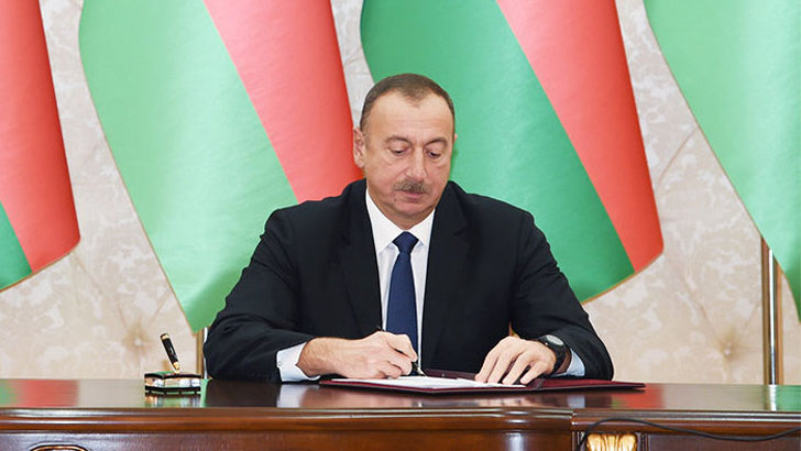 Prezident iki rayonun icra başçısını vəzifəsindən azad etdi
