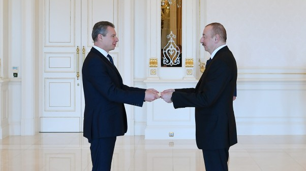 Prezident yeni səfiri qəbul etdi - FOTOLAR
