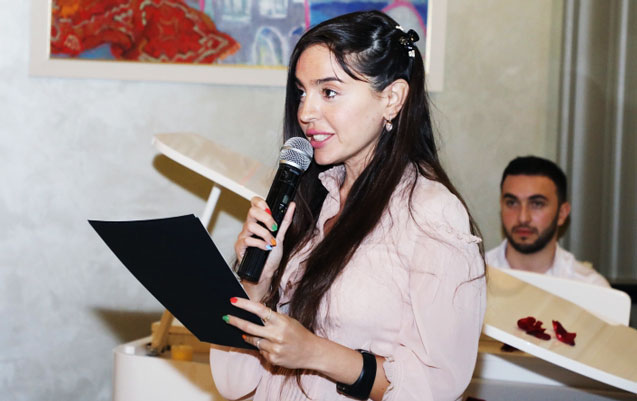 Leyla Əliyeva şeirlərini oxudu - Fotolar