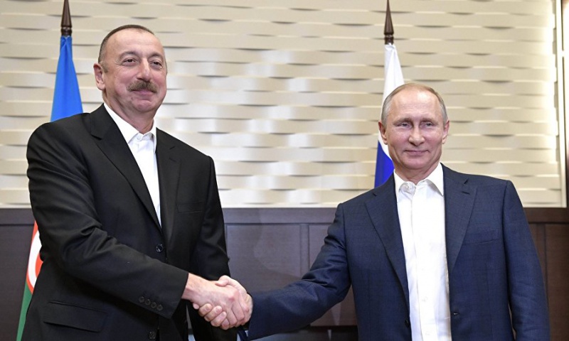 Vladimir Putin Prezident İlham Əliyevi təbrik edib