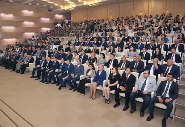 Binəqədi rayonunda “Azərbaycan səninlədir, sənsiz deyil ” adlı yaradıcılıq festivalı keçirildi