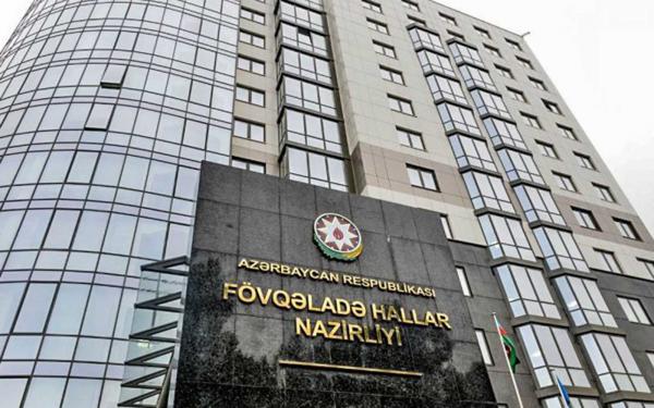 FHN əməkdaşları və gömrük işçilərinin maaşı artırıldı - 40 faiz