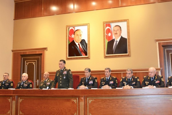 Ramil Usubov kollektivlə vidalaşdı - Yeni nazir təqdim edildi