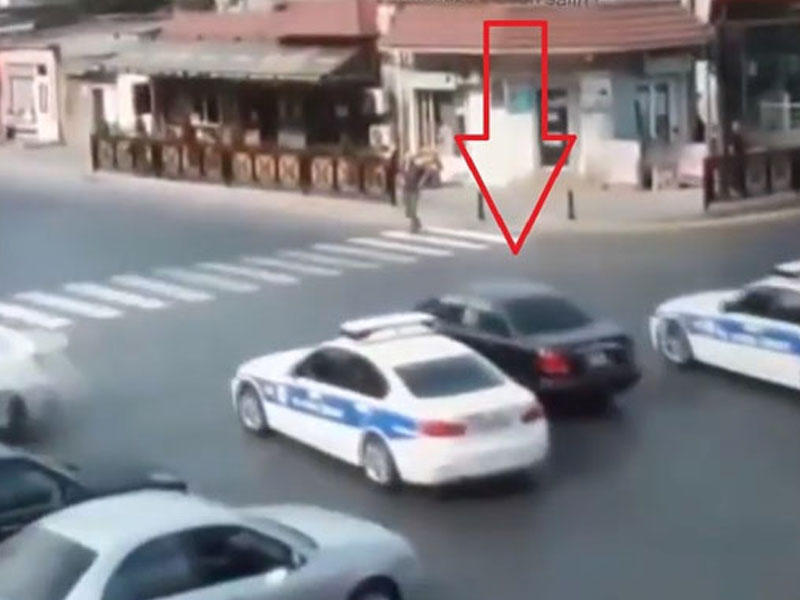 Bakıda "avtoş" polisləri arxasına salıb şəhəri bir-birinə qatdı - VİDEO
