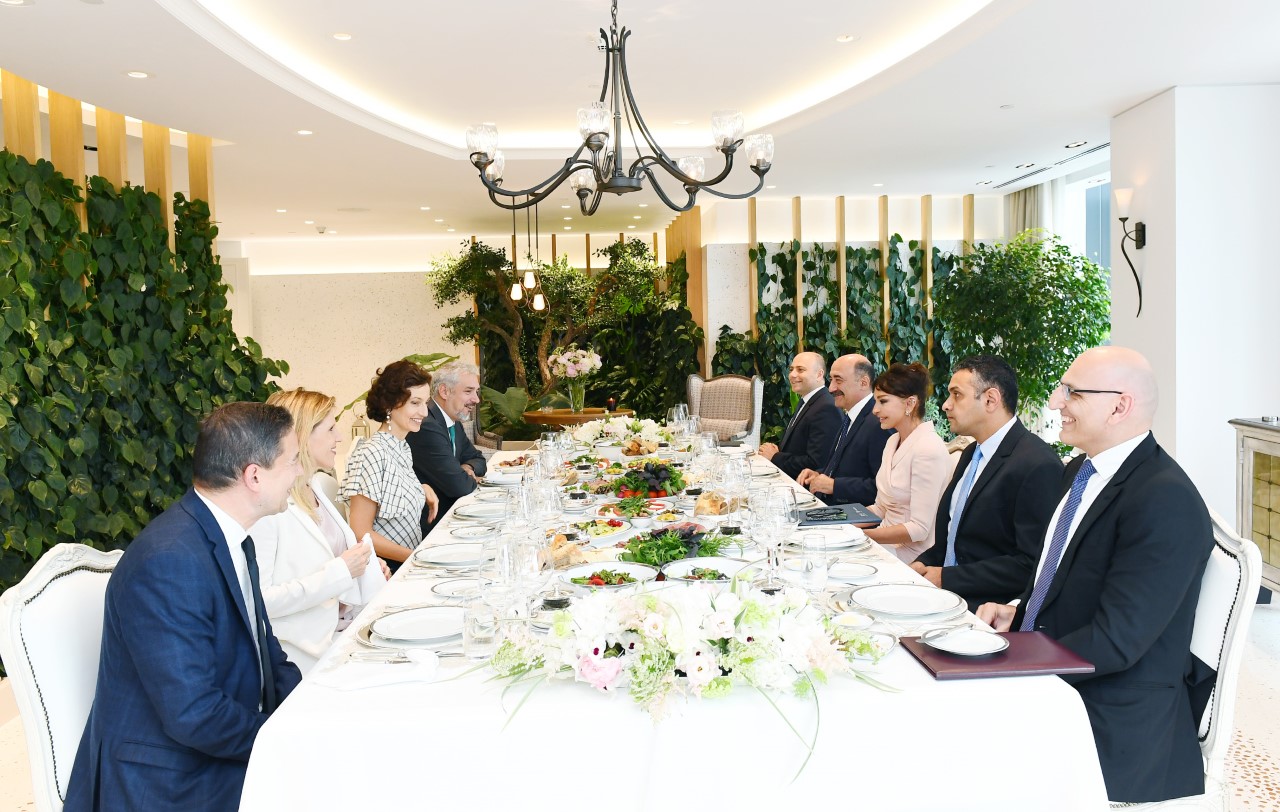 Mehriban Əliyeva UNESCO-nun Baş direktoru ilə görüşüb - Fotolar