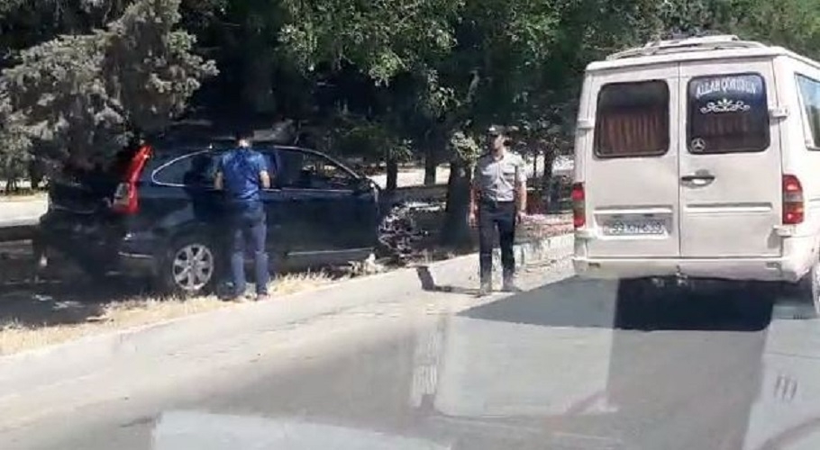 Bakıda avtoyuyucu müştərinin avtomobili ilə qəza törədərək öldü