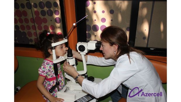 230-dan çox insan “Azercell”in ödənişsiz göz müayinələrindən yararlanıb