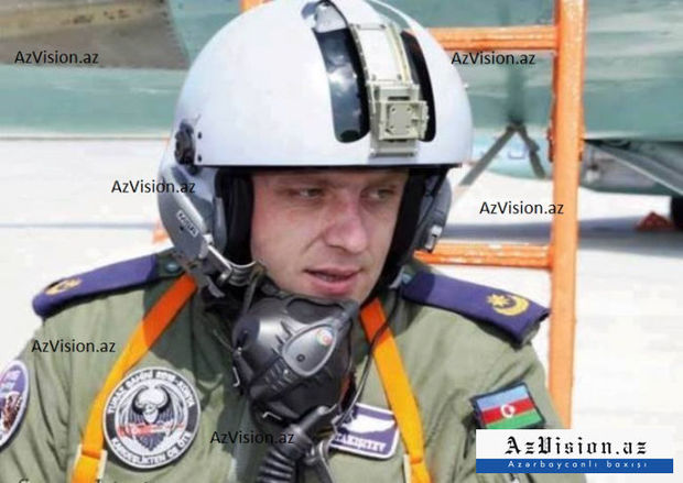 Qəzaya uğrayan hərbi təyyarənin pilotunun - Fotosu 