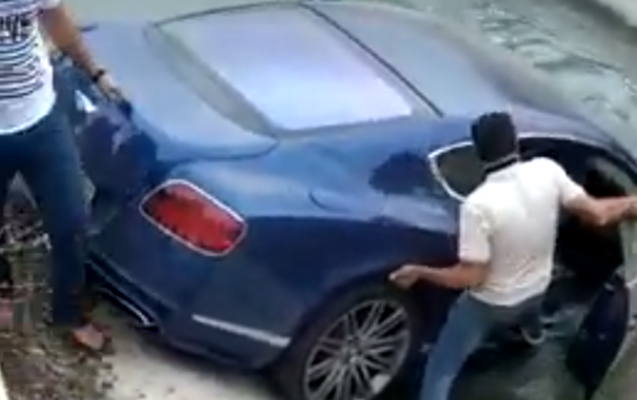 “Şərurlu İsfəndiyar”ın oğlu “Bentley”ni su kanalına salıb? - Video