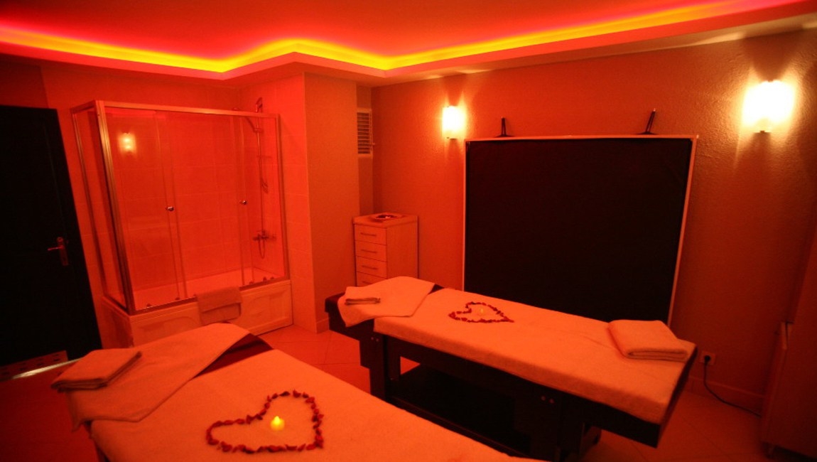 Bakıda nəvə nənəsini öldürüb pullarını masaj salonunda xərclədi