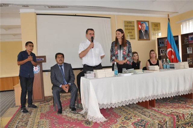Qənirə Paşayevanın təşəbbüsü ilə Tovuzda Yunus Oğuzun kitablarının təqdimatı olub