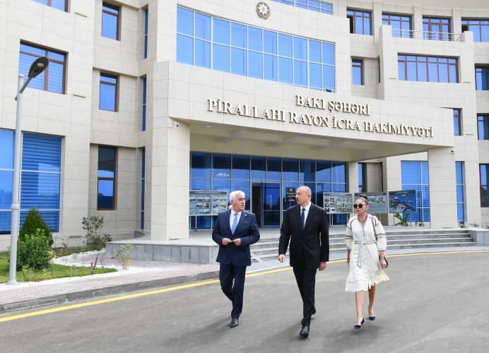 Prezident və xanımı Pirallahıda - FOTOLAR