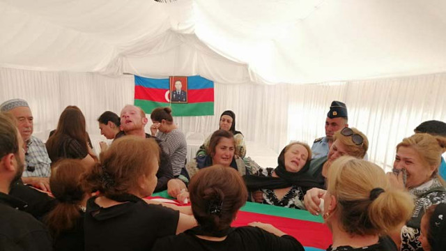 Həlak olan pilotun evində vida - FOTO