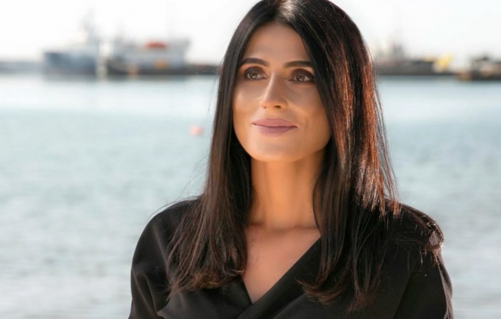 "İbrətamiz həyat yaşayıram" - Samira