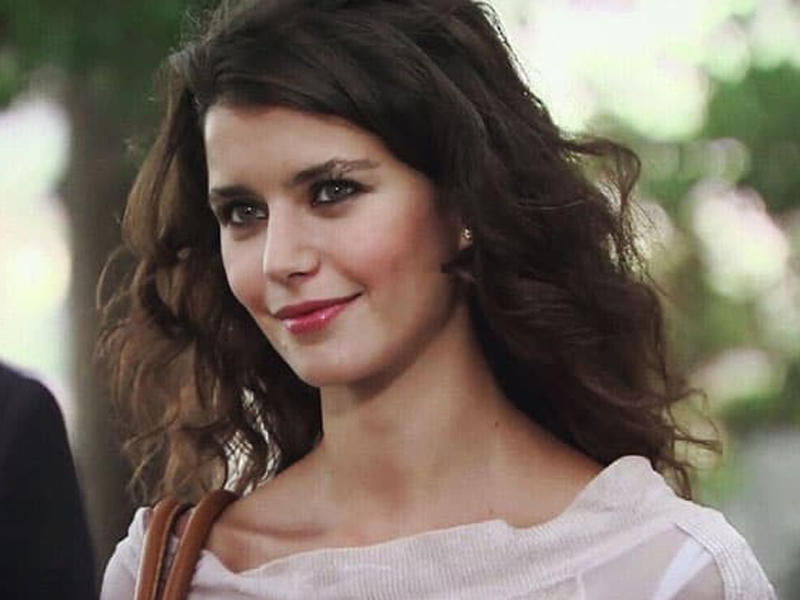 Beren Saat Kənana bu şəxslə xəyanət edir - FOTO