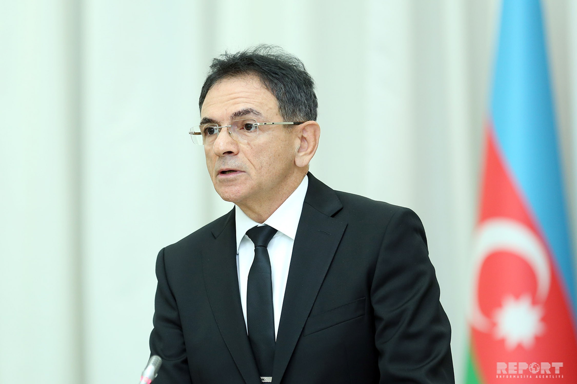 Mədət Quliyev Müdafiə Sənayesi Nazirliyinin sözçüsünü işdən çıxardı