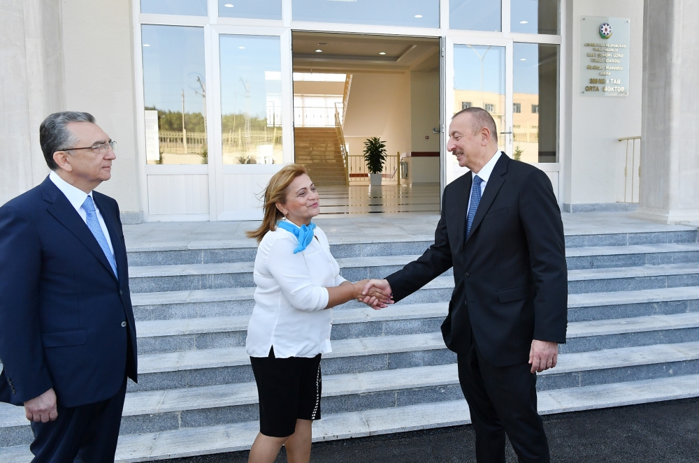 Prezident Bakı məktəbində - Fotolar