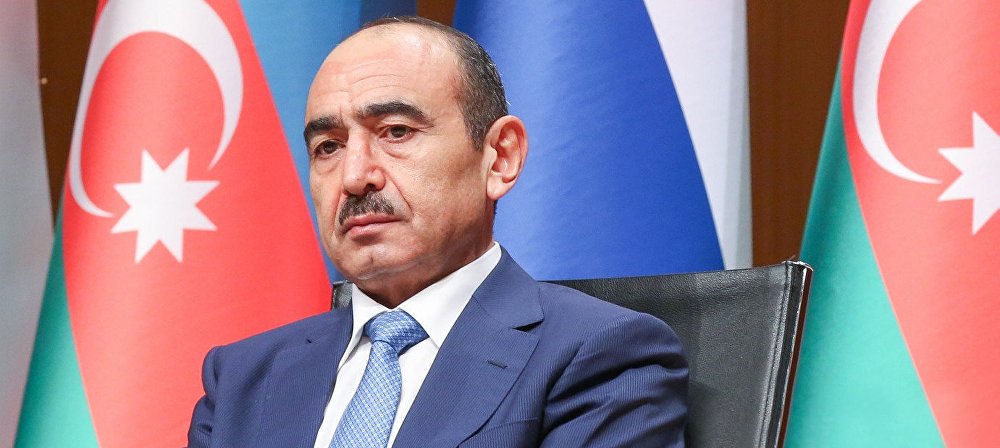 "Onları ilk böyük həyat sınaqları gözləyir" - Əli Həsənov