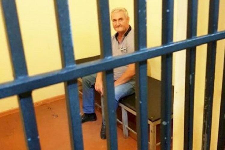 Polisi söyən sürücünün cəzası açıqlandı