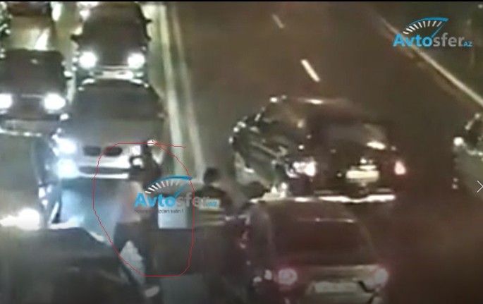 Bakıda daha bir sürücü yol polisinə hücum etdi - ANBAAN VİDEO