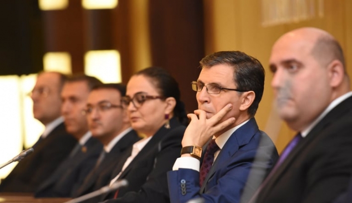 “Prezidentin sosial və kadr islahatları ictimai rəydə” mövzusunda konfrans keçirildi