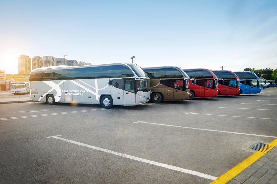 Azərbaycana yeni avtobuslar gətirildi - Gecə reysləri bərpa olunur