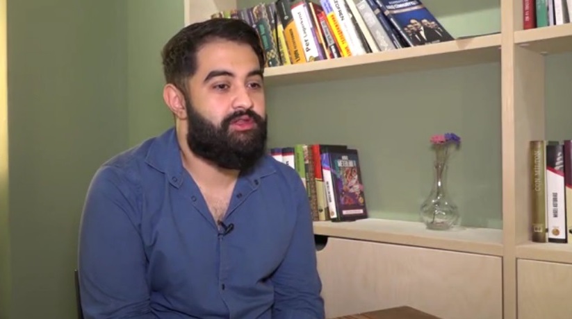 Azərbaycanlı gənc: "11 ildir ateistəm, inancsız yaşamaq daha rahatdır" - VİDEO