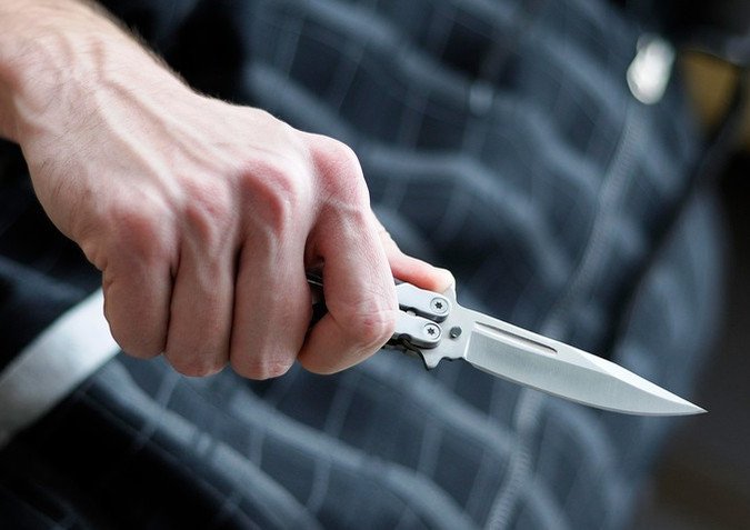 Bakıda Uşaq Xəstəxanasının həyətində bıçaqlanma