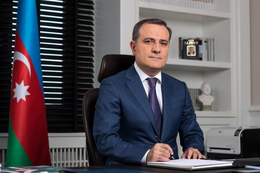 Təhsil naziri müəllimləri təbrik etdi