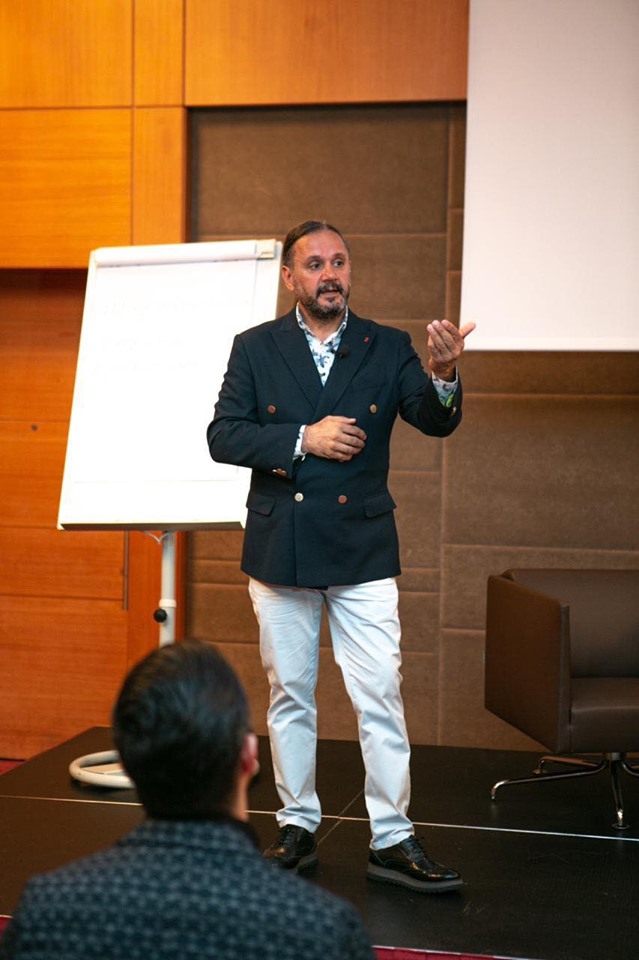Bakıda "Xoşbəxt ailə münasibətlərinin sirləri" seminarı keçirilib - FOTOLAR