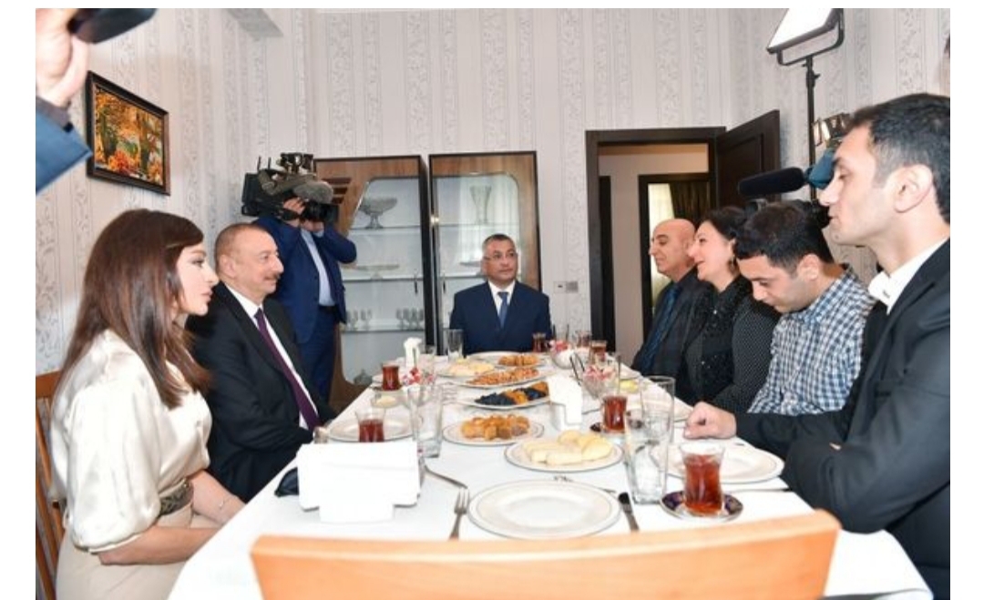 Şəhid ailəsi prezidenti və xanımını toya dəvət etdi