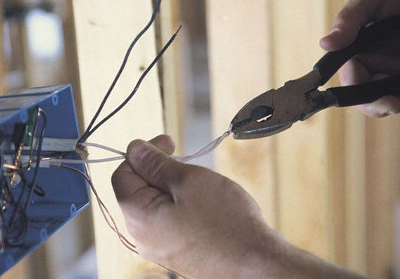 Qazaxda 57 yaşlı kişini elektrik cərəyanı vurdu