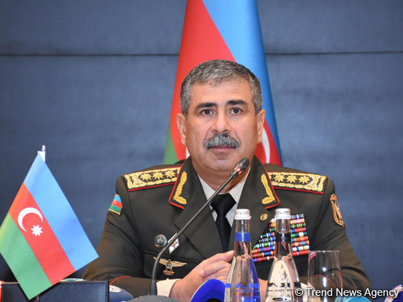 Zakir Həsənov nazir müavinlərini, komandanları, idarə rəislərini bir araya topladı
