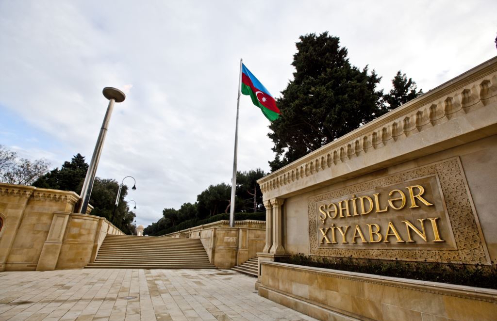 Şoyqu Şəhidlər xiyabanını ziyarət etdi