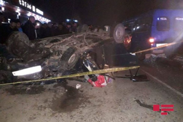 Gürcüstanda azərbaycanlılar qəzaya düşüb - Ölən və yaralılar var