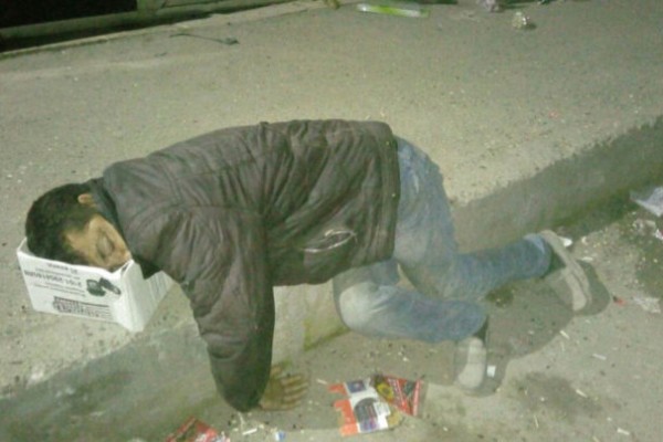 Bakıda xəstəxanaya çatdırılan "bomj" öldü
