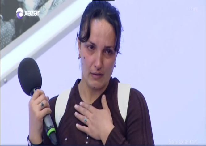 DƏHŞƏT! Azərbaycanlı kişi həyat yoldaşını vəhşicəsinə döyüb sinəsini sındırdı - VİDEO