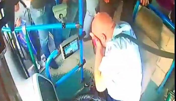 Bakıda avtobus sürücüsünü döydülər