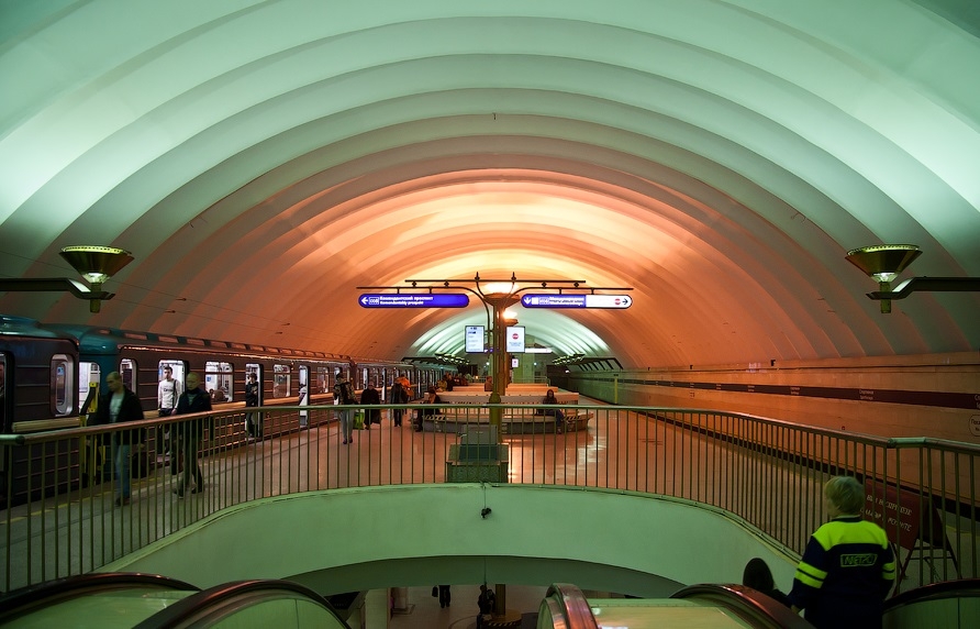 Bakı metrosunda ikimərtəbəli metro stansiyası olacaq
