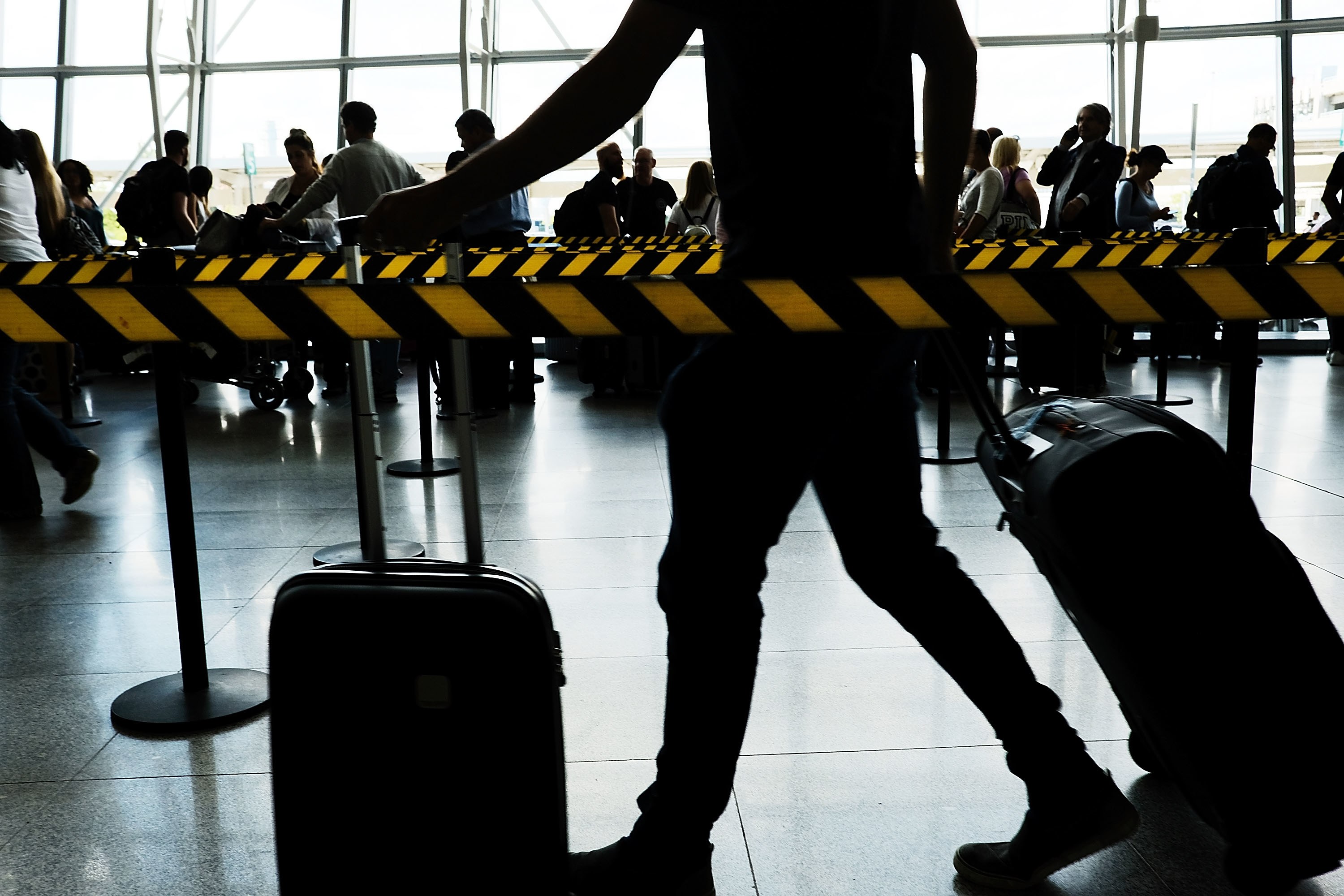 Müsavatçı adı ilə Avropaya gedənlər Azərbaycana deport edilir