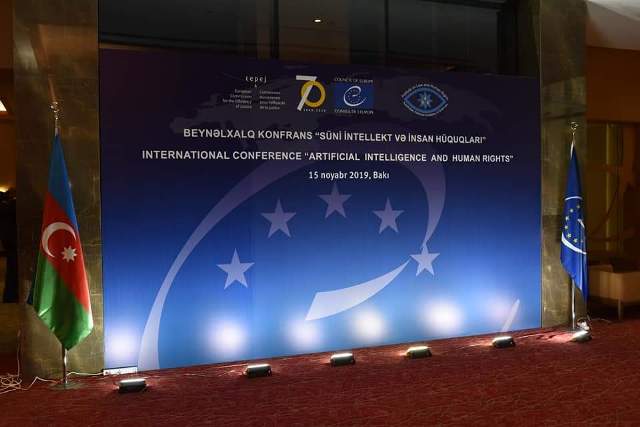 İlk dəfə olaraq məhkəmə fəaliyyətində süni intellektin tətbiqinə həsr olunmuş beynəlxalq konfrans keçirildi - FOTO