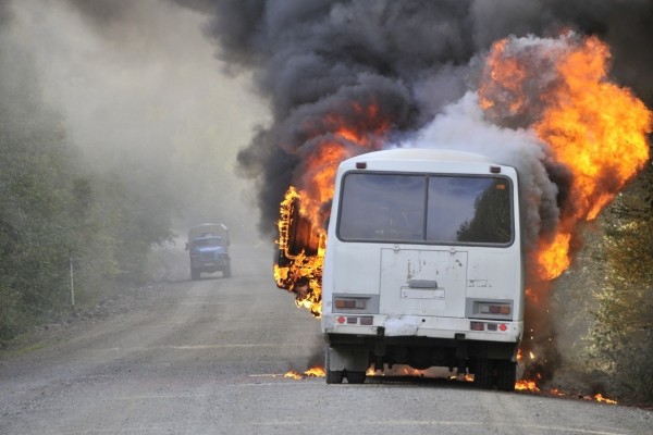 Azərbaycan vətəndaşlarının olduğu avtobusda yanğın - FOTO