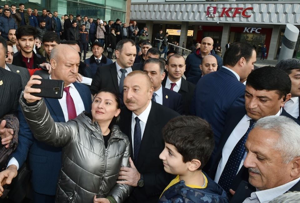 İlham Əliyev Pirşağı dəmir yolu stansiyasının açılışında iştirak edib - FOTOLAR