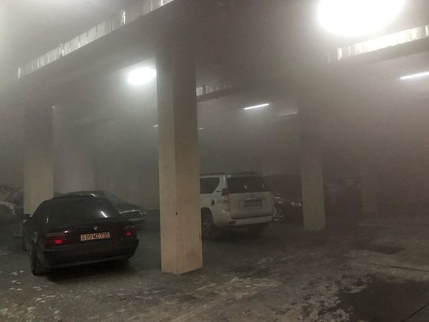 Bakıda güclü yanğın: Zəhərlənən var