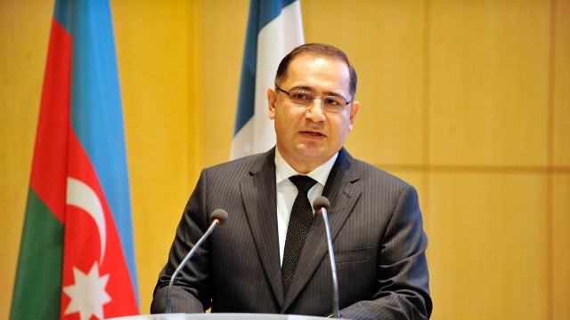 Azər Əmiraslanov Nazirlər Kabinetinin şöbə müdiri oldu