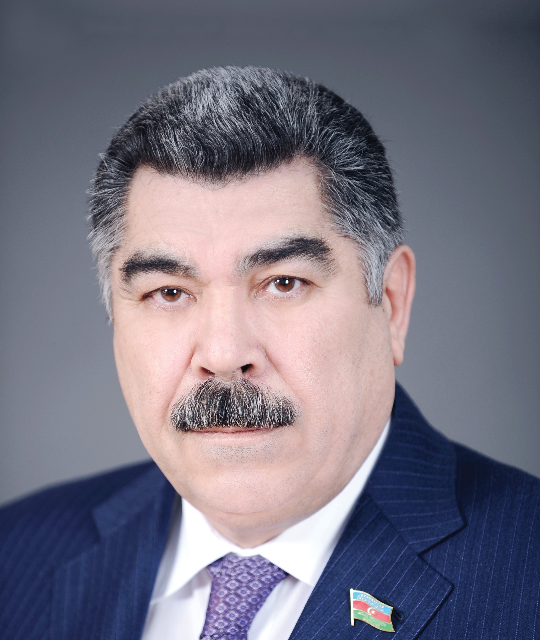 Prezidentin icra başçısı təyin etdiyi Rüstəm Xəlilov kimdir? - DOSYE