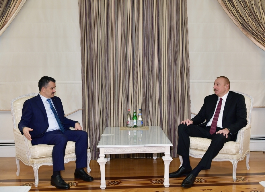 İlham Əliyev Türkiyənin nazirini qəbul etdi