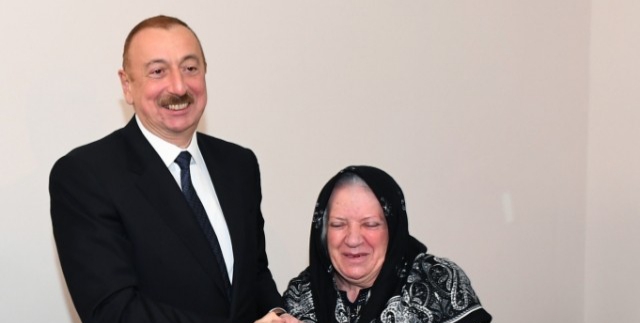 "Prezidentimizi yalnız televizorda görmüşdüm"