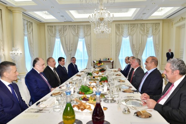 Prezident Kralla nahar etdi