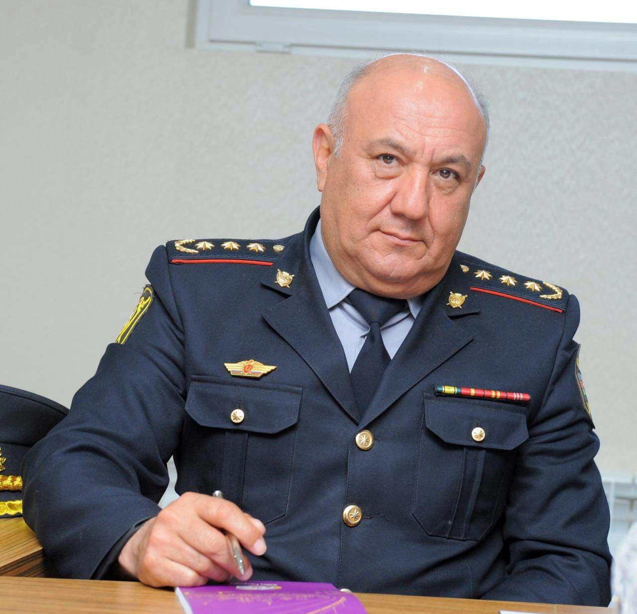 Vaqif Əsədovdan maraqlı təklif: “Piyadalar işıqqaytarıcı geyimlərdən istifadə etsinlər”
